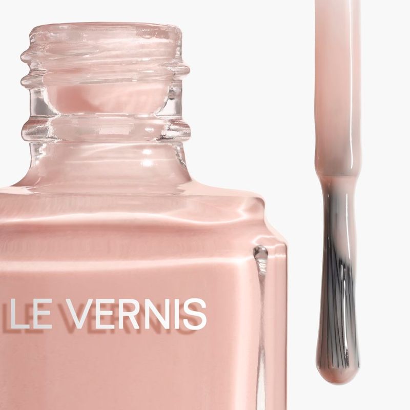 Maquillaje-Esmalte-de-Unas-ESMALTE-DE-UNAS-DE-LARGA-DURACION