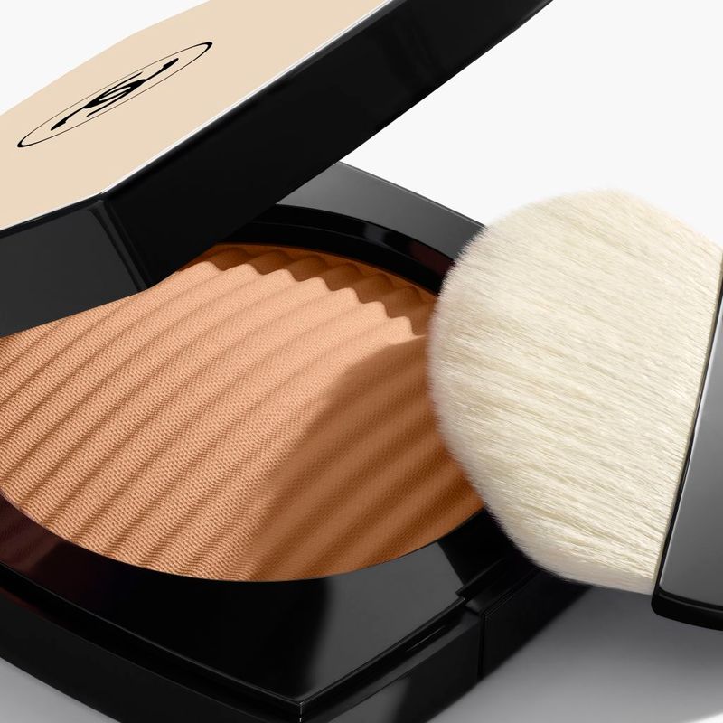 Maquillaje-Los-polvos-LES-BEIGES-POLVO-BRONCEADOR-EFECTO-SALUDABLE-NATURAL