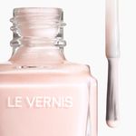 MAQUILLAJE-ESMALTE-DE-UNAS-LE-VERNIS-ESMALTE-DE-UNAS-DE-LARGA-DURACION-alternativa